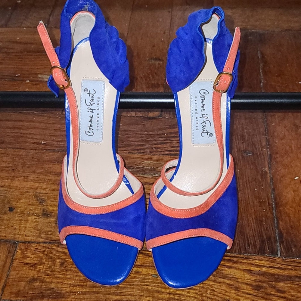Comme Il Faut Tango cross Strap Pumps Heels